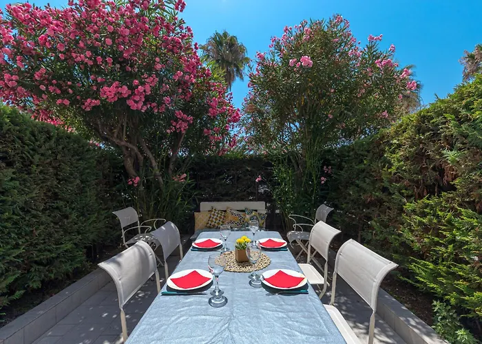 Promenade Des 2 Bdr Large Terrace * ニース