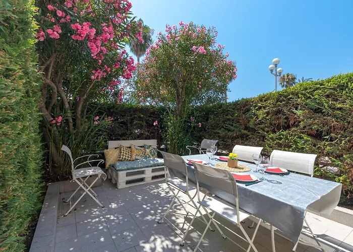 Promenade Des 2 Bdr Large Terrace