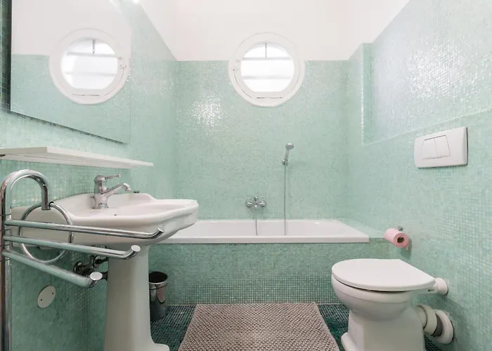 Promenade Des 2 Bdr Large Terrace アパート ニース