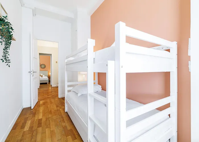 Promenade Des 2 Bdr Large Terrace アパート