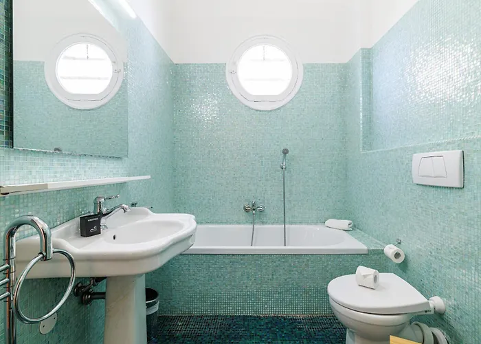 Promenade Des 2 Bdr Large Terrace Νίκαια