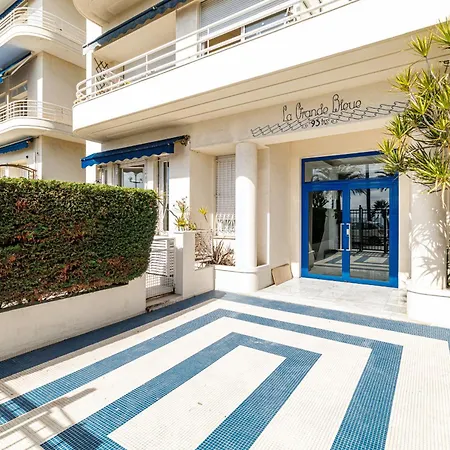 Promenade Des 2 Bdr Large Terrace