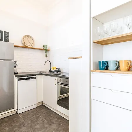 Promenade Des 2 Bdr Large Terrace 아파트